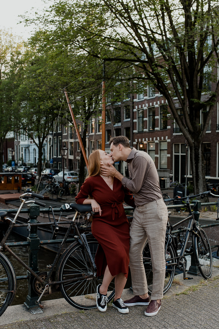 loveshoot Amsterdam, engagement amsterdam, photographer amsterdam, photoshoot amsterdam-11
